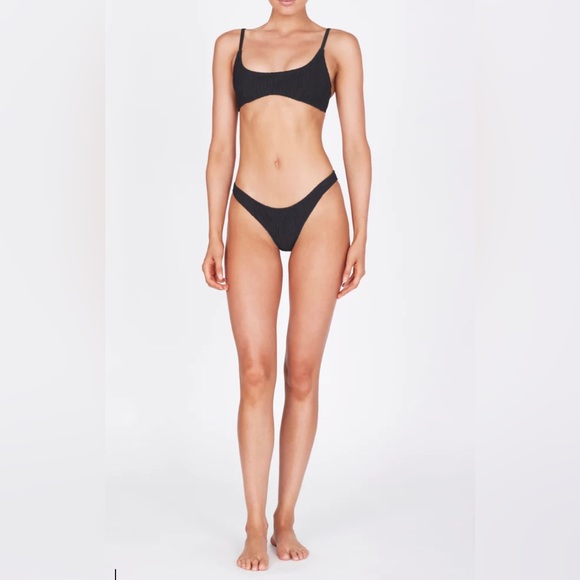 New Triangl Maci Prene set - Picture 2 of 13